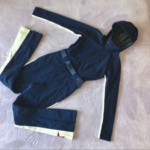 Perfect Moment GT hooded ski suit S
